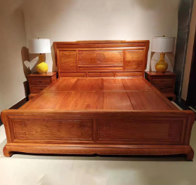 Chinese-style bedroom furniture beautifies the home. Matching skills and precautions for the living room Luohan bed